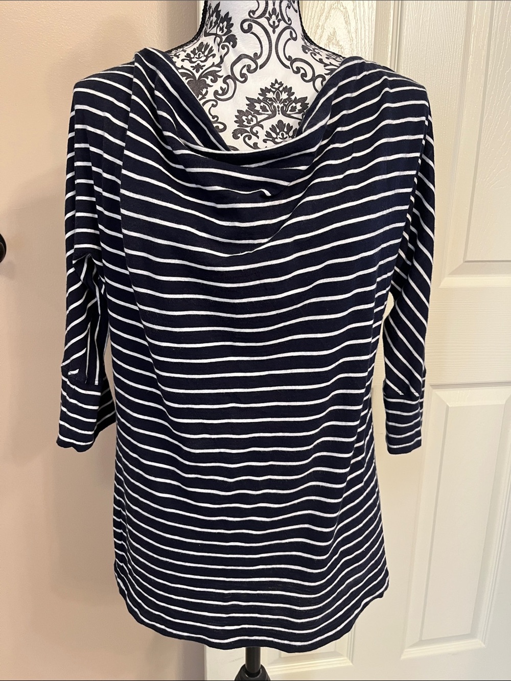 Women’s 3/4 sleeve cowl neck top